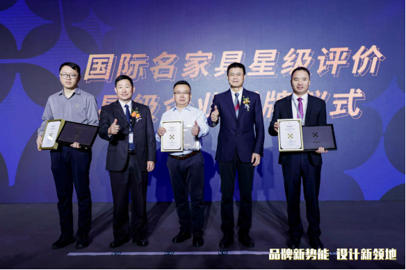 7cf5c930-fe83-48f3-a3b1-0c315976a384.png