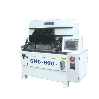 新月机械-CNC600  数控蜂箱燕尾榫头机